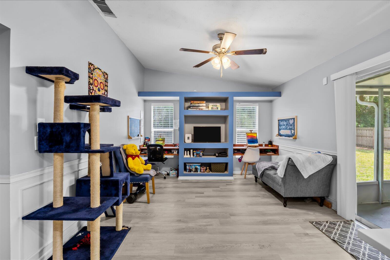 PORT ST LUCIE SECTION 4 - Residential