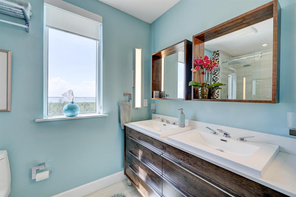 CLARIDGE BY THE SEA - Residential