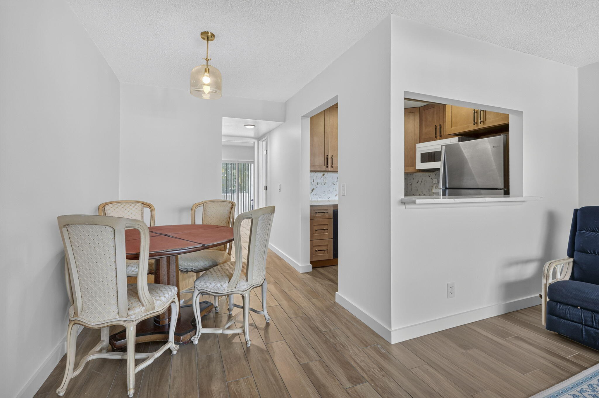 View photos, virtual tours, details... 332 NORTHAMPTON Q
