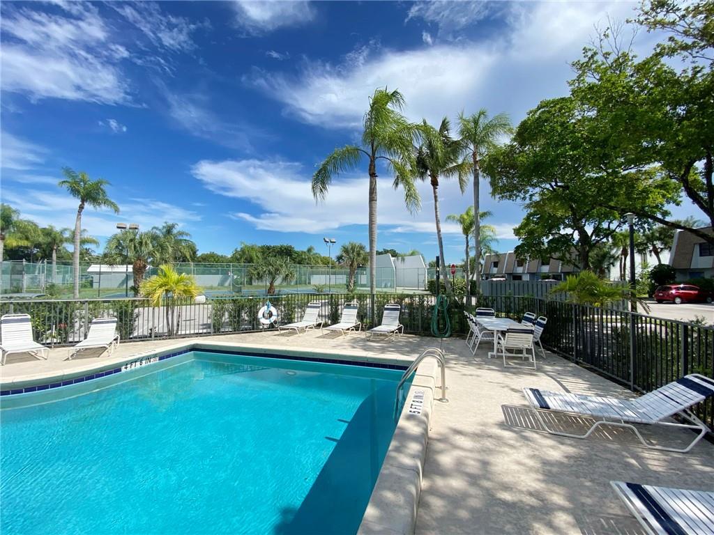 Point At Delray - Residential