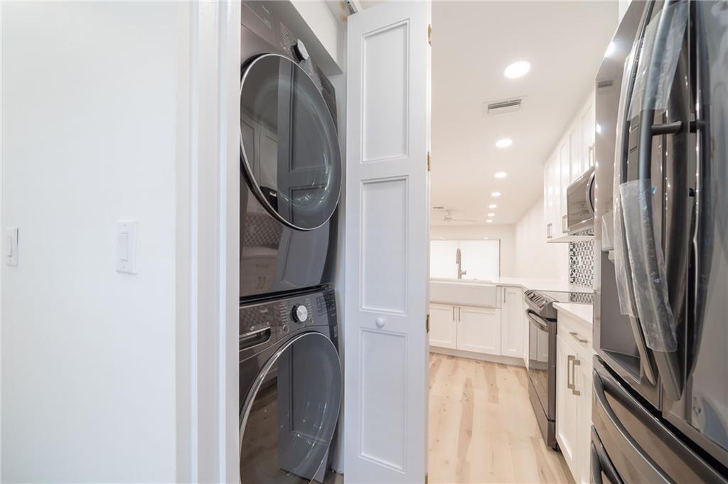 Point At Delray - Residential
