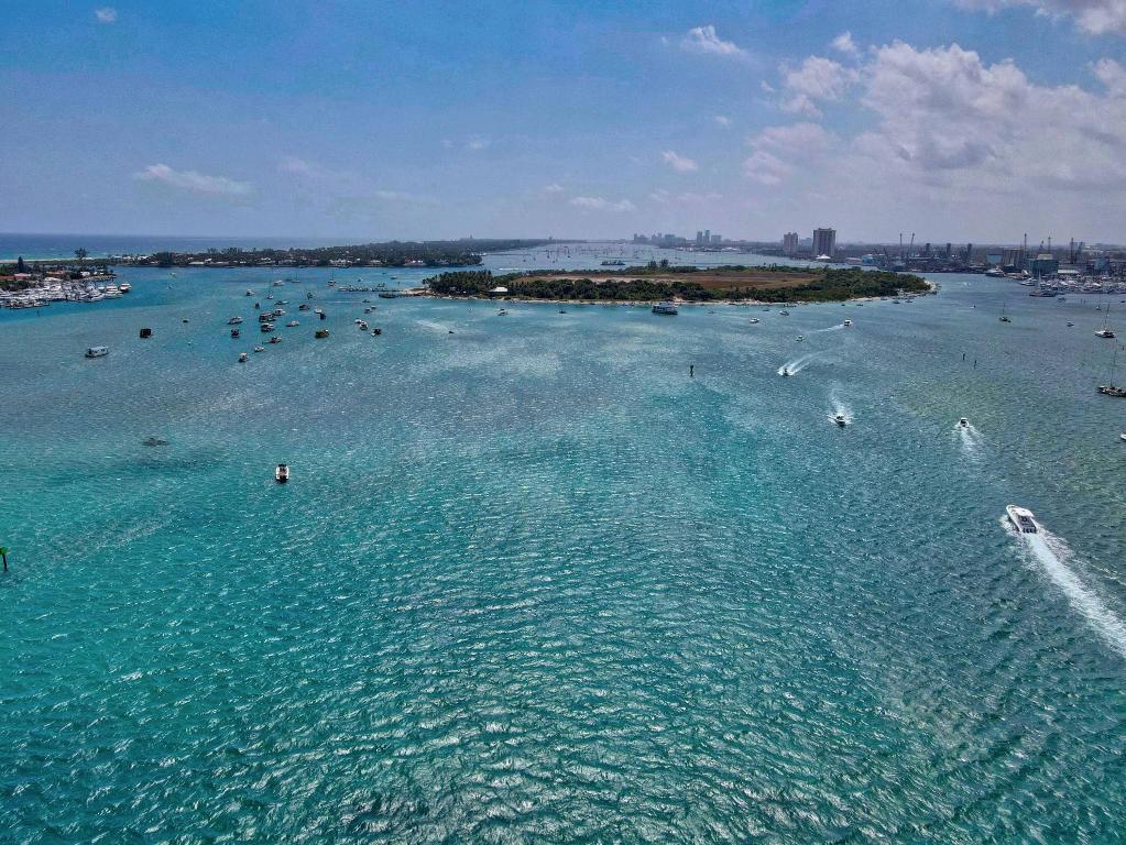 MARINA GRANDE RIVIERA BEACH CONDO - Residential Lease