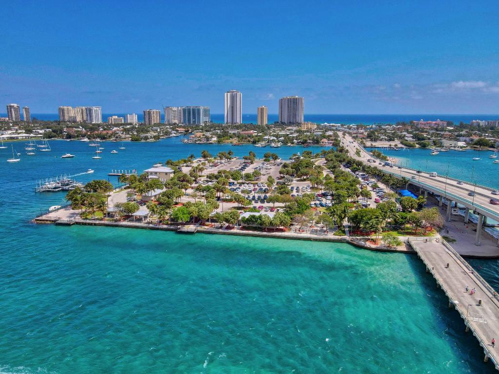 MARINA GRANDE RIVIERA BEACH CONDO - Residential Lease