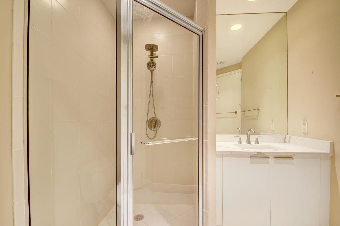 MARINA GRANDE RIVIERA BEACH CONDO - Residential Lease