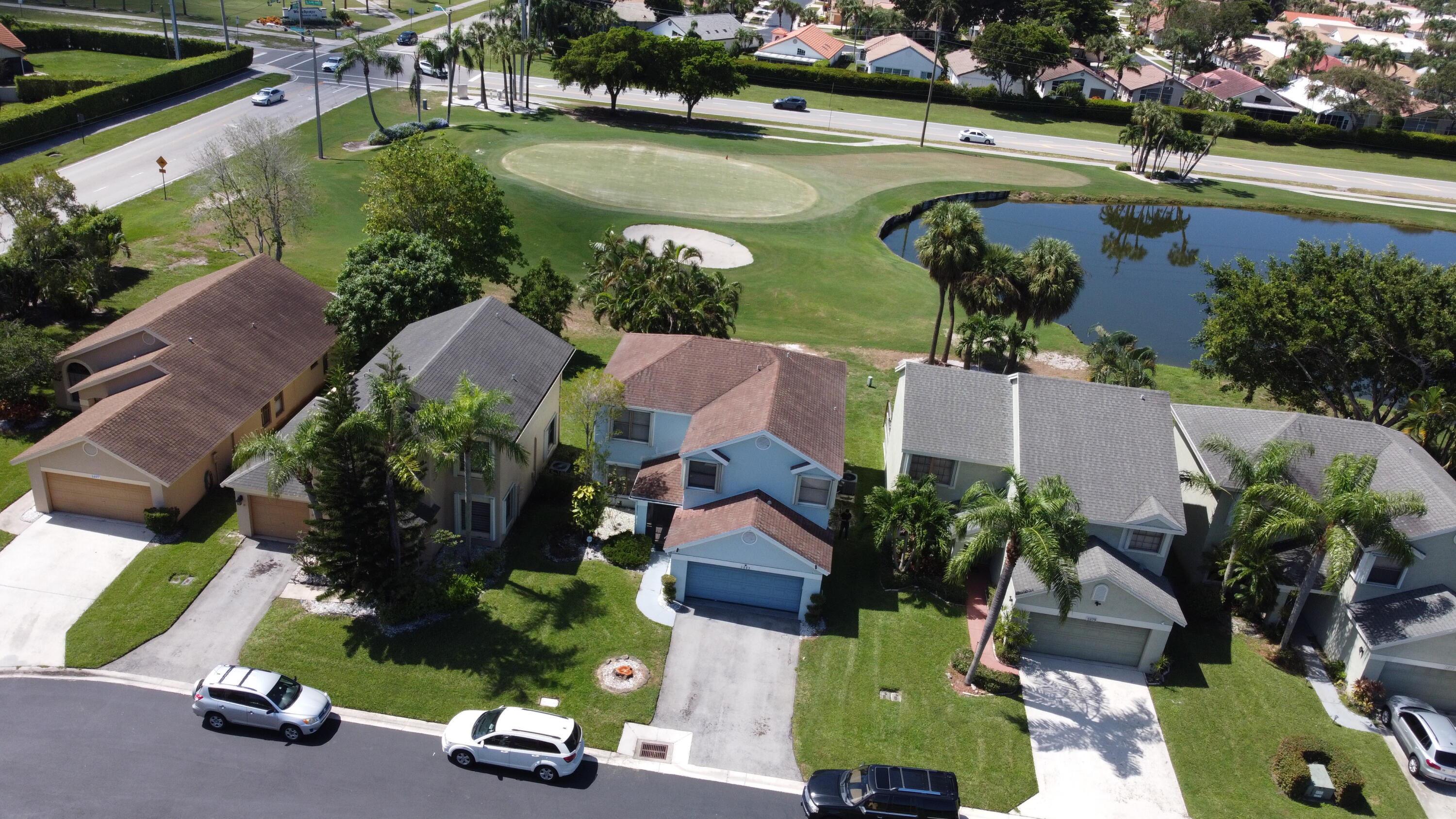 5885 Northpointe Lane