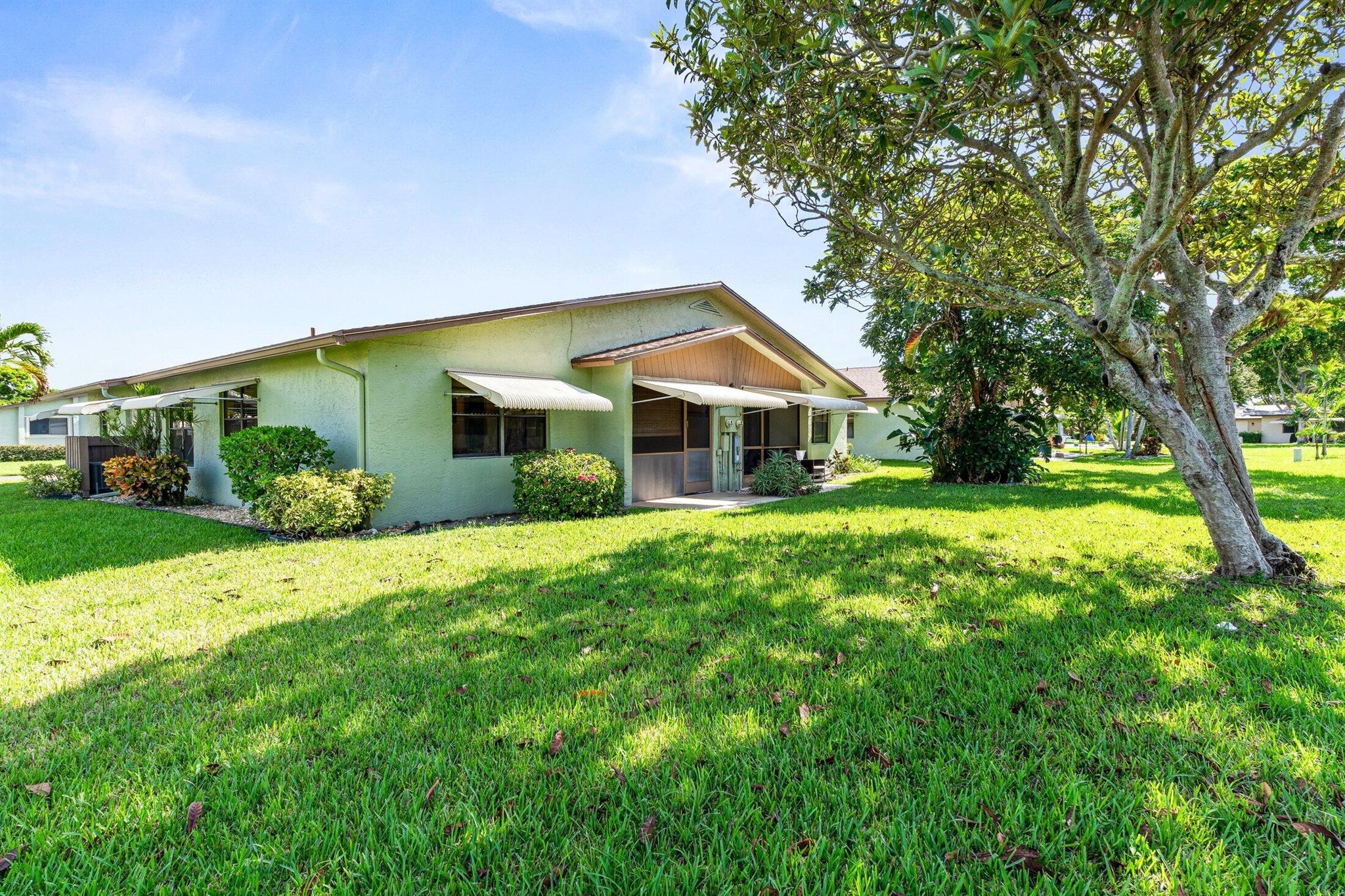 1736 Palmland Drive