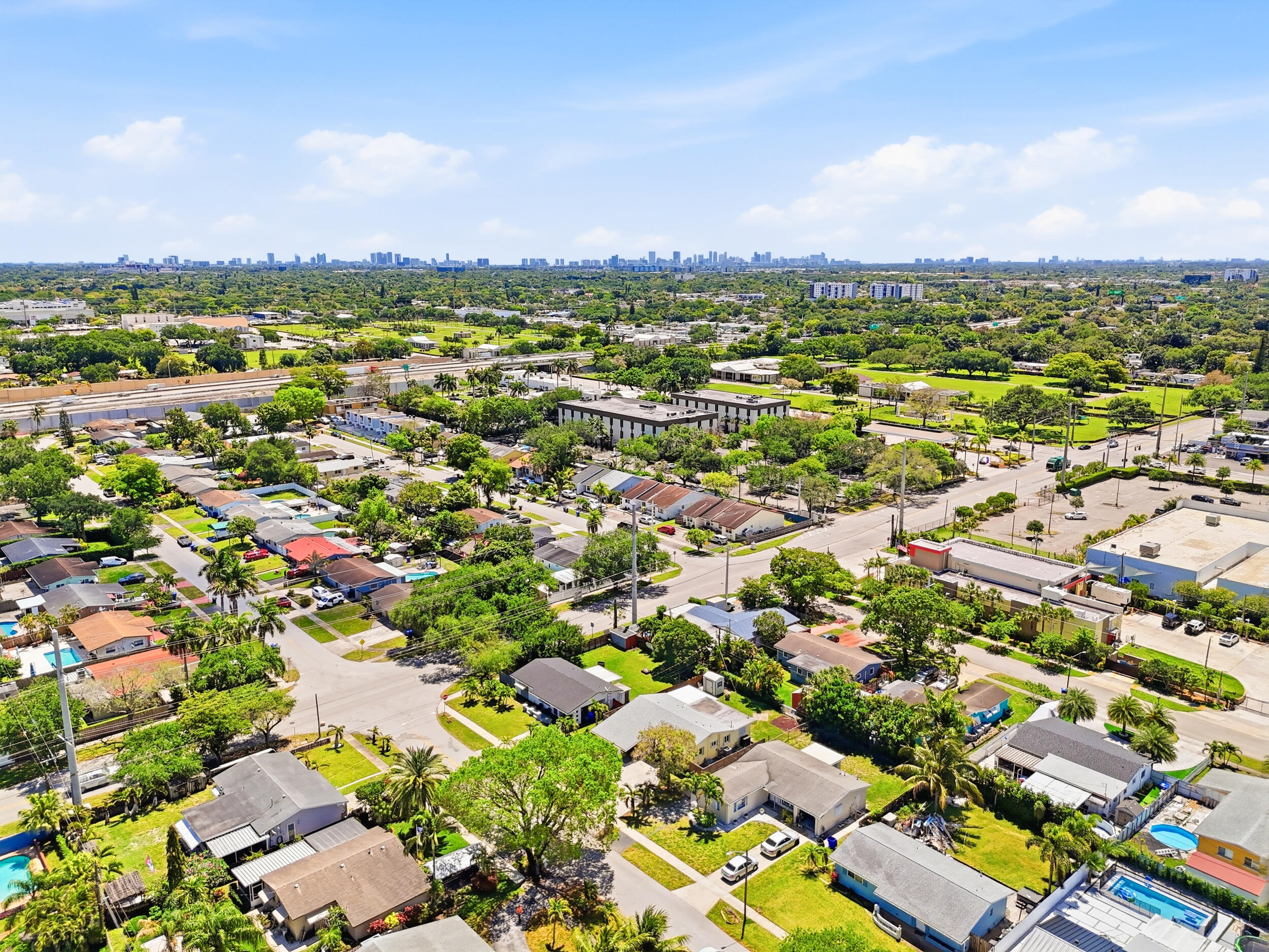 DRIFTWOOD PLAZA - Residential