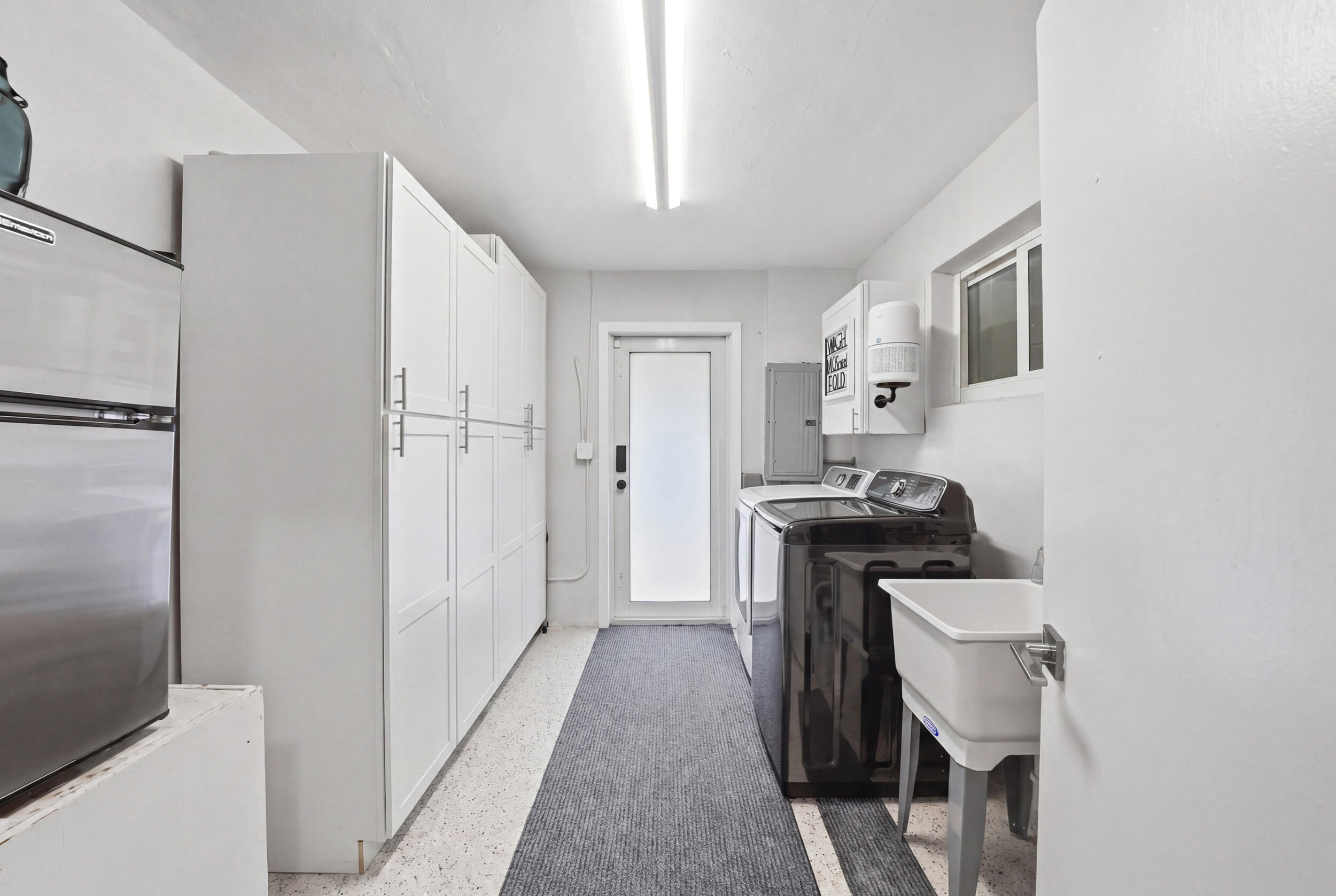 DRIFTWOOD PLAZA - Residential