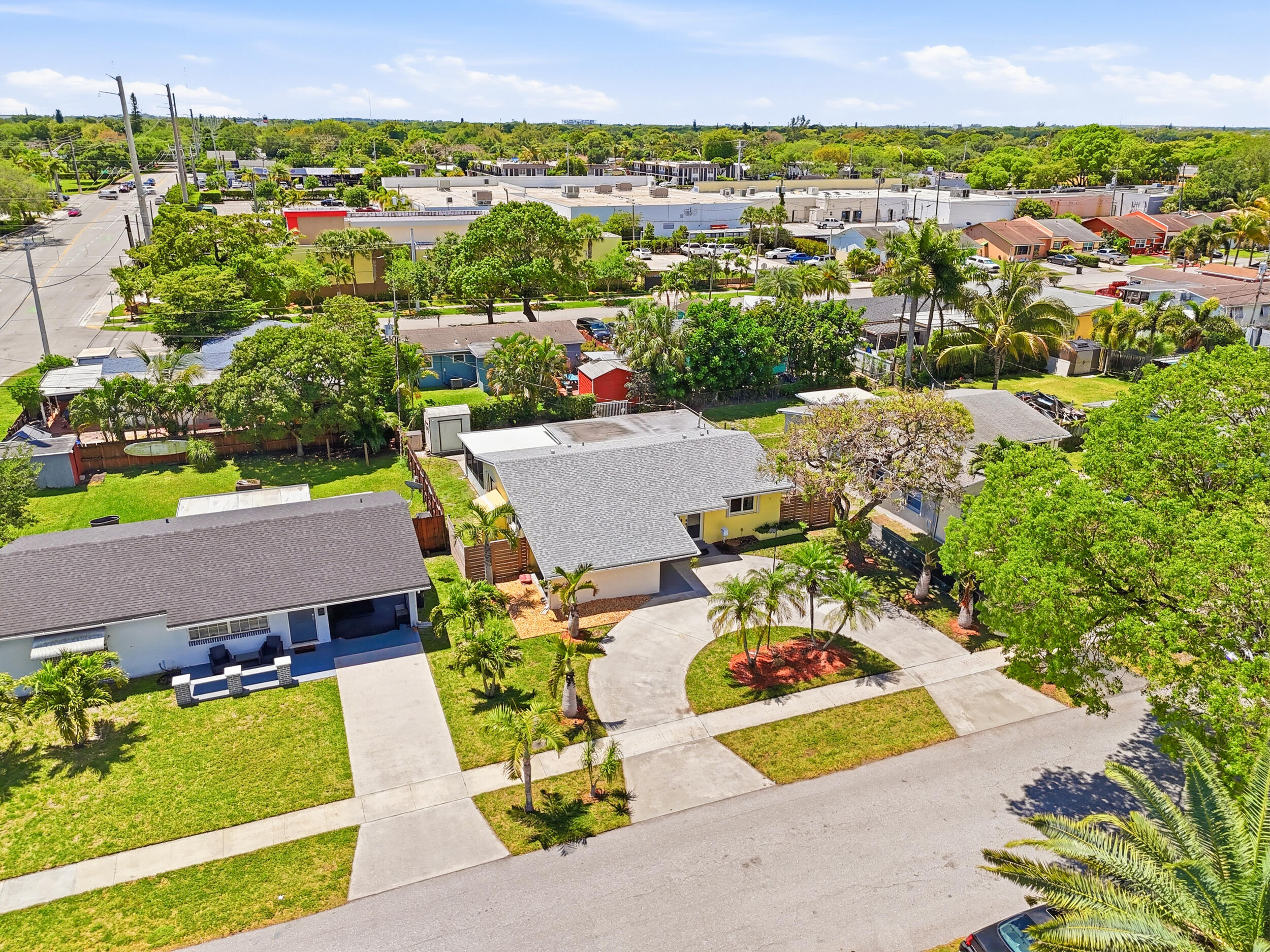 DRIFTWOOD PLAZA - Residential