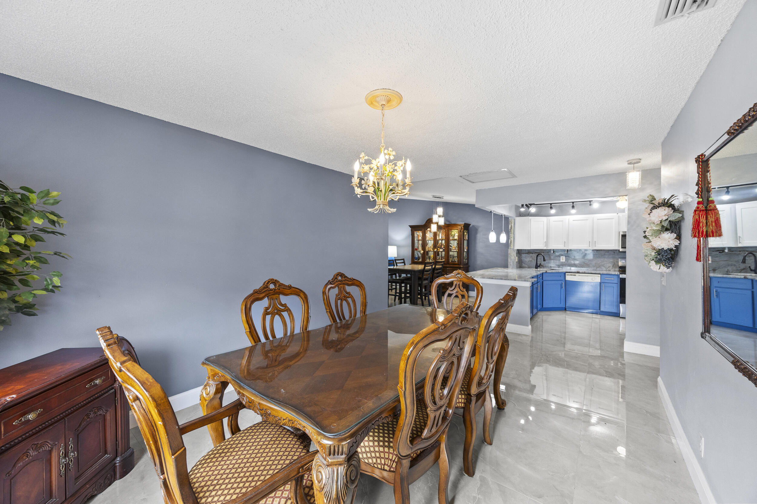 ARBOURS II OF THE PALM BEACHES - Residential