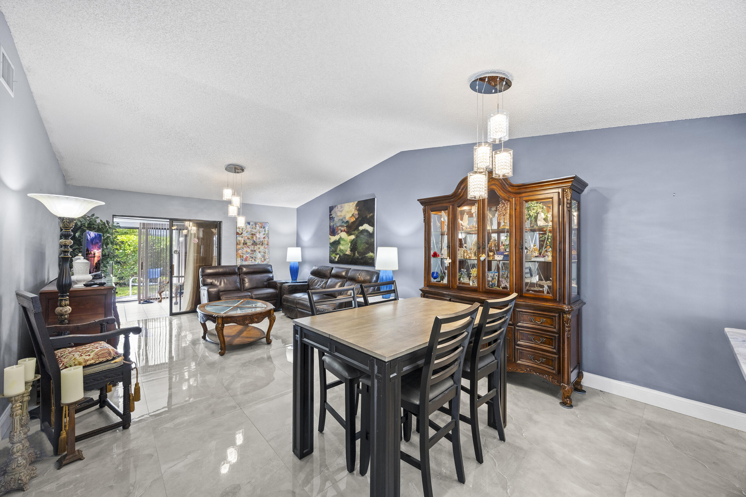 ARBOURS II OF THE PALM BEACHES - Residential