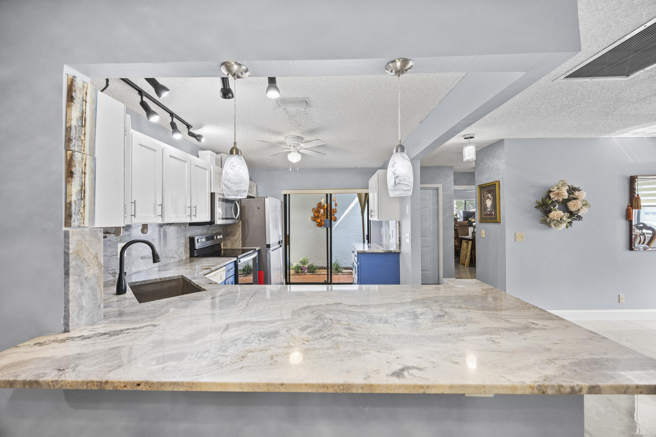 ARBOURS II OF THE PALM BEACHES - Residential