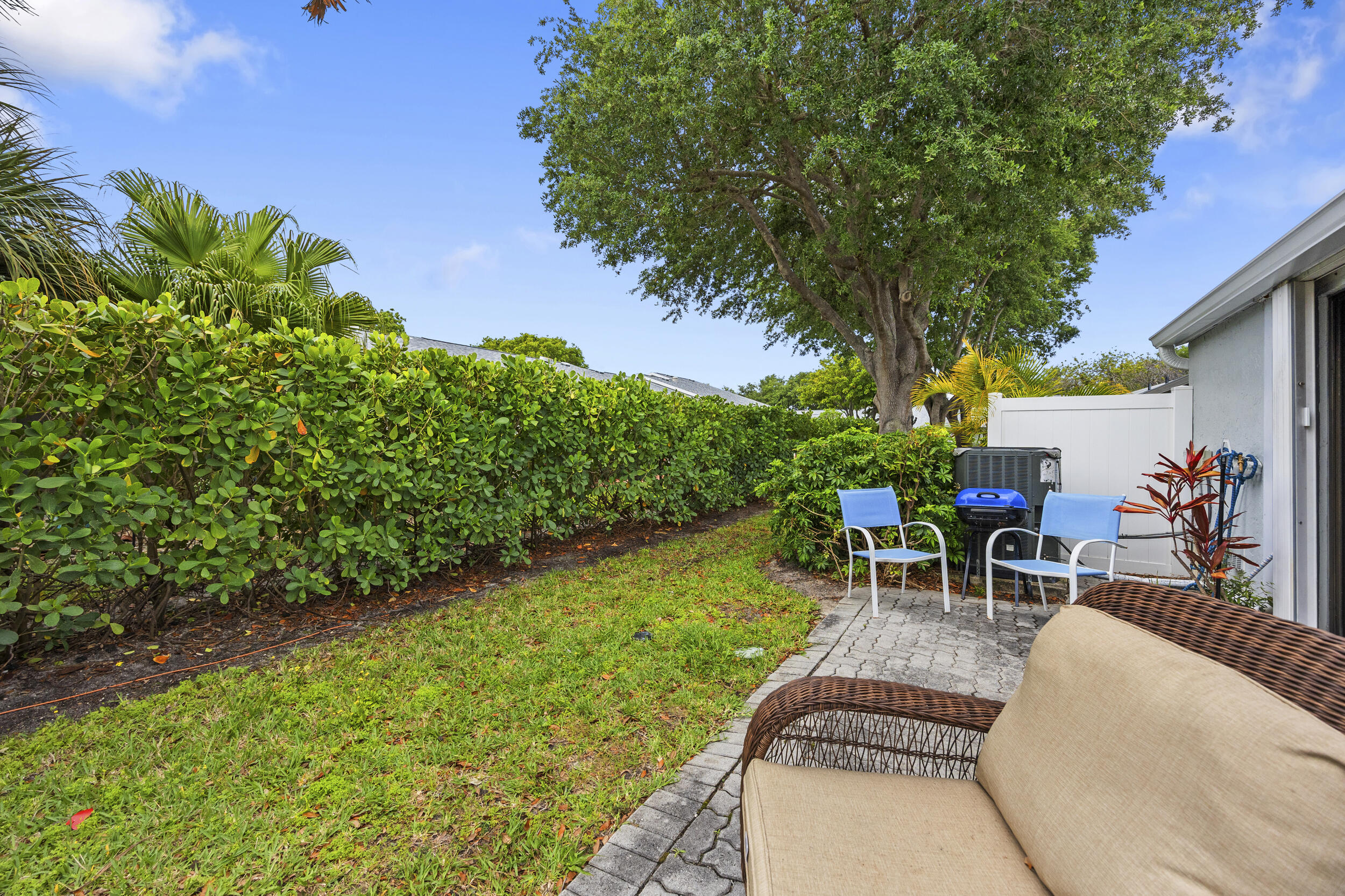 ARBOURS II OF THE PALM BEACHES - Residential