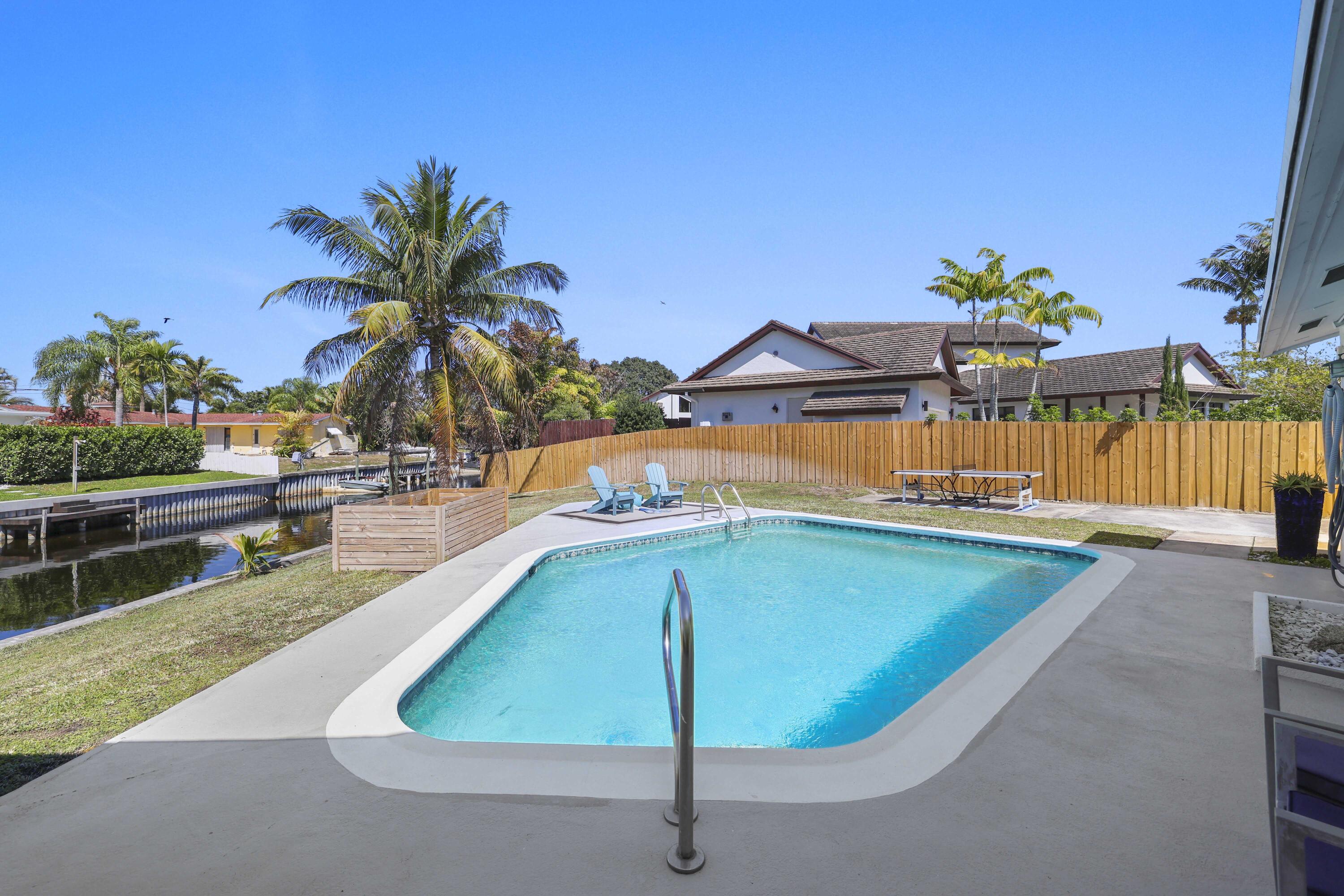 ISLAND ESTATES - Residential