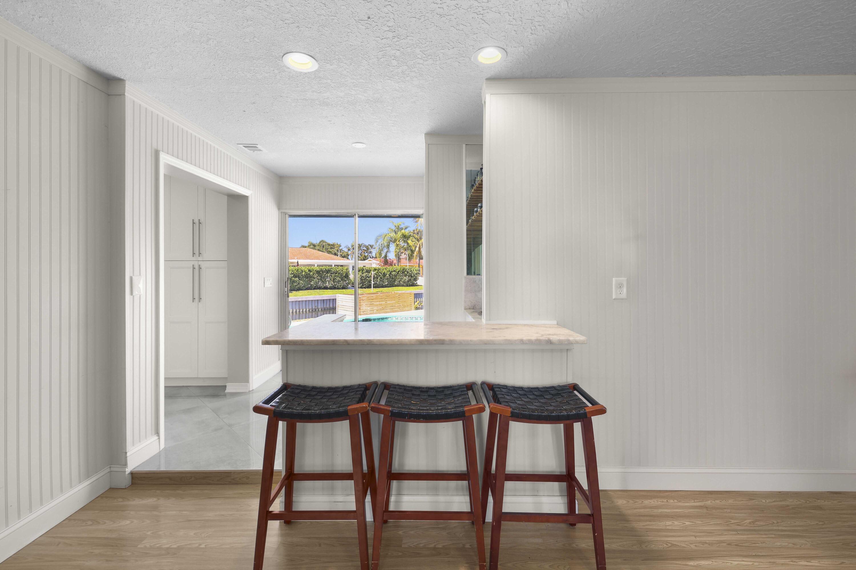 ISLAND ESTATES - Residential