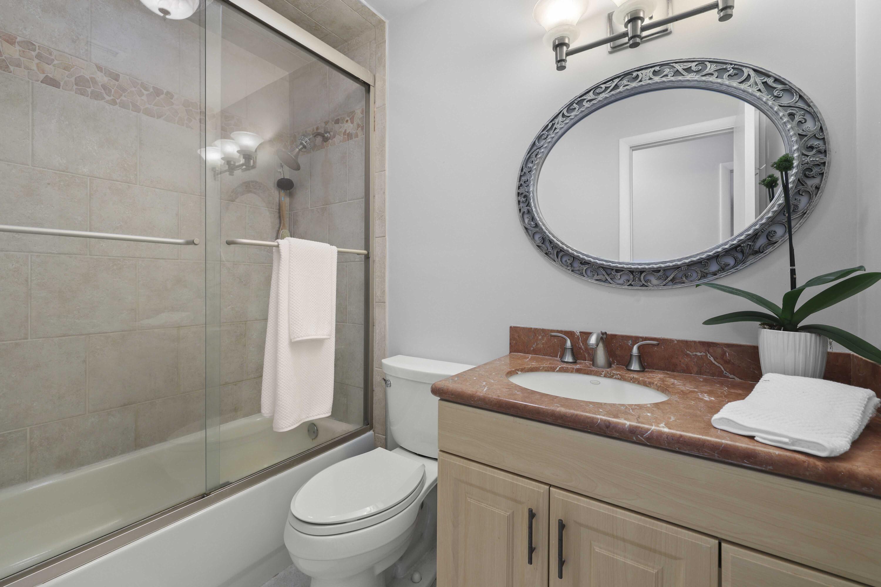 ISLAND ESTATES - Residential