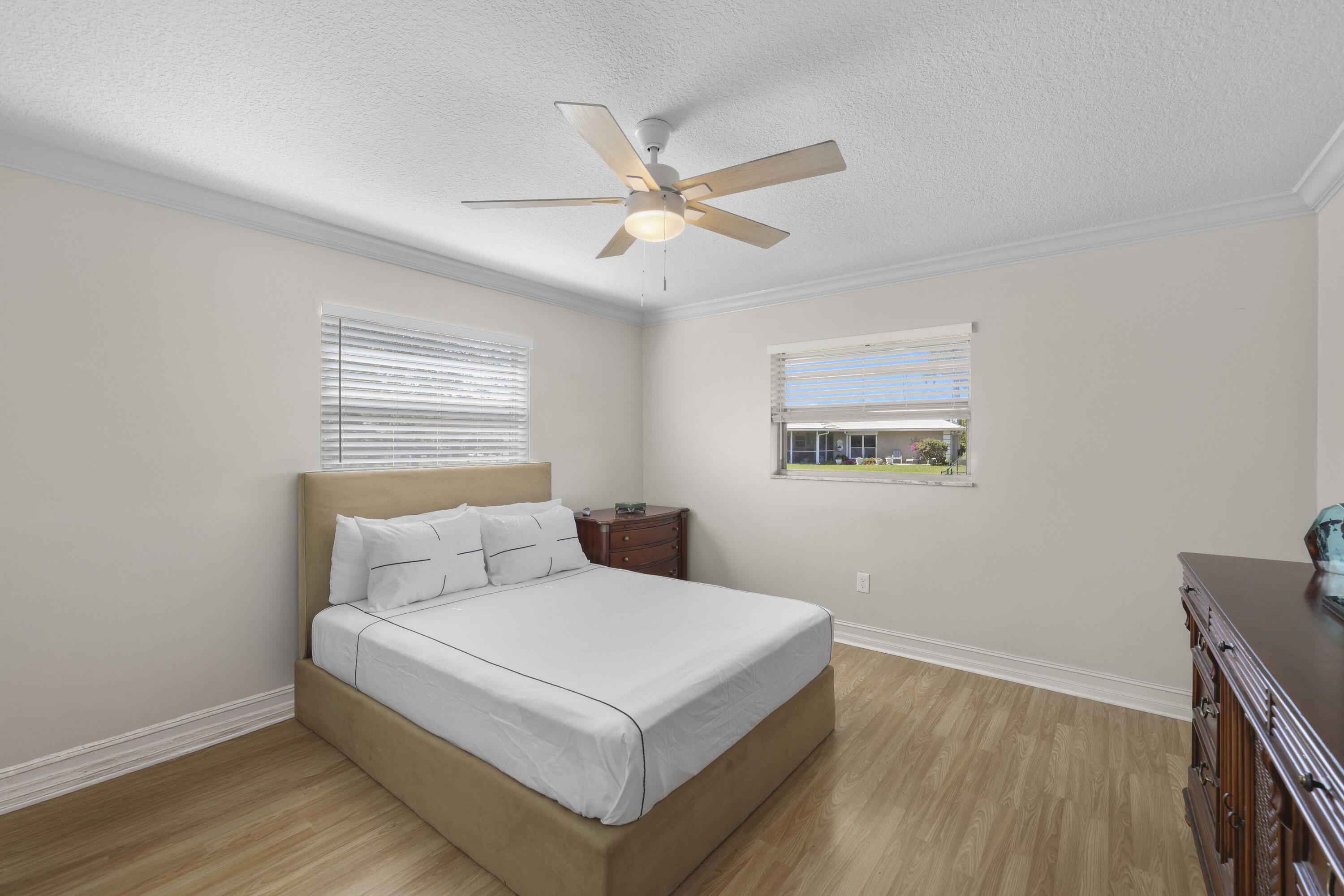 ISLAND ESTATES - Residential