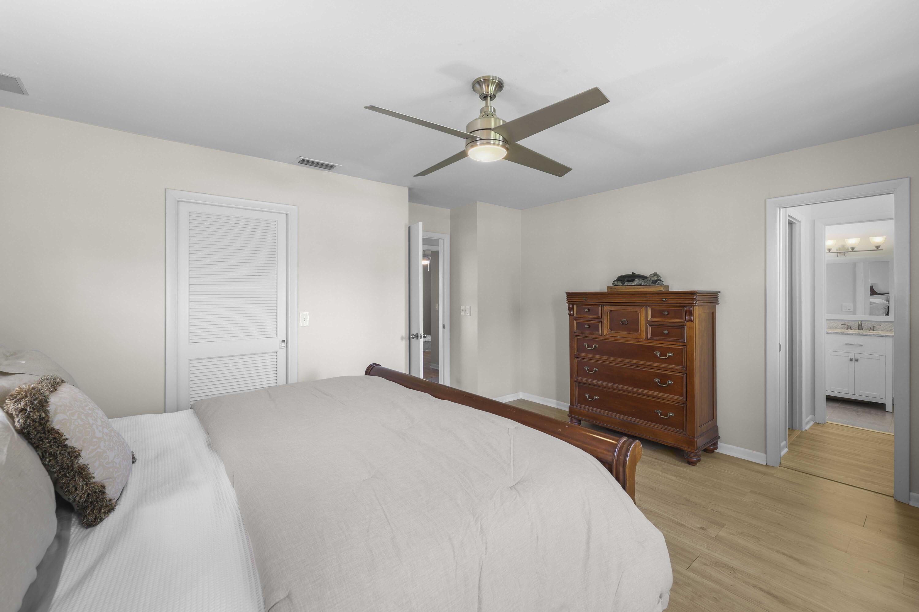 ISLAND ESTATES - Residential