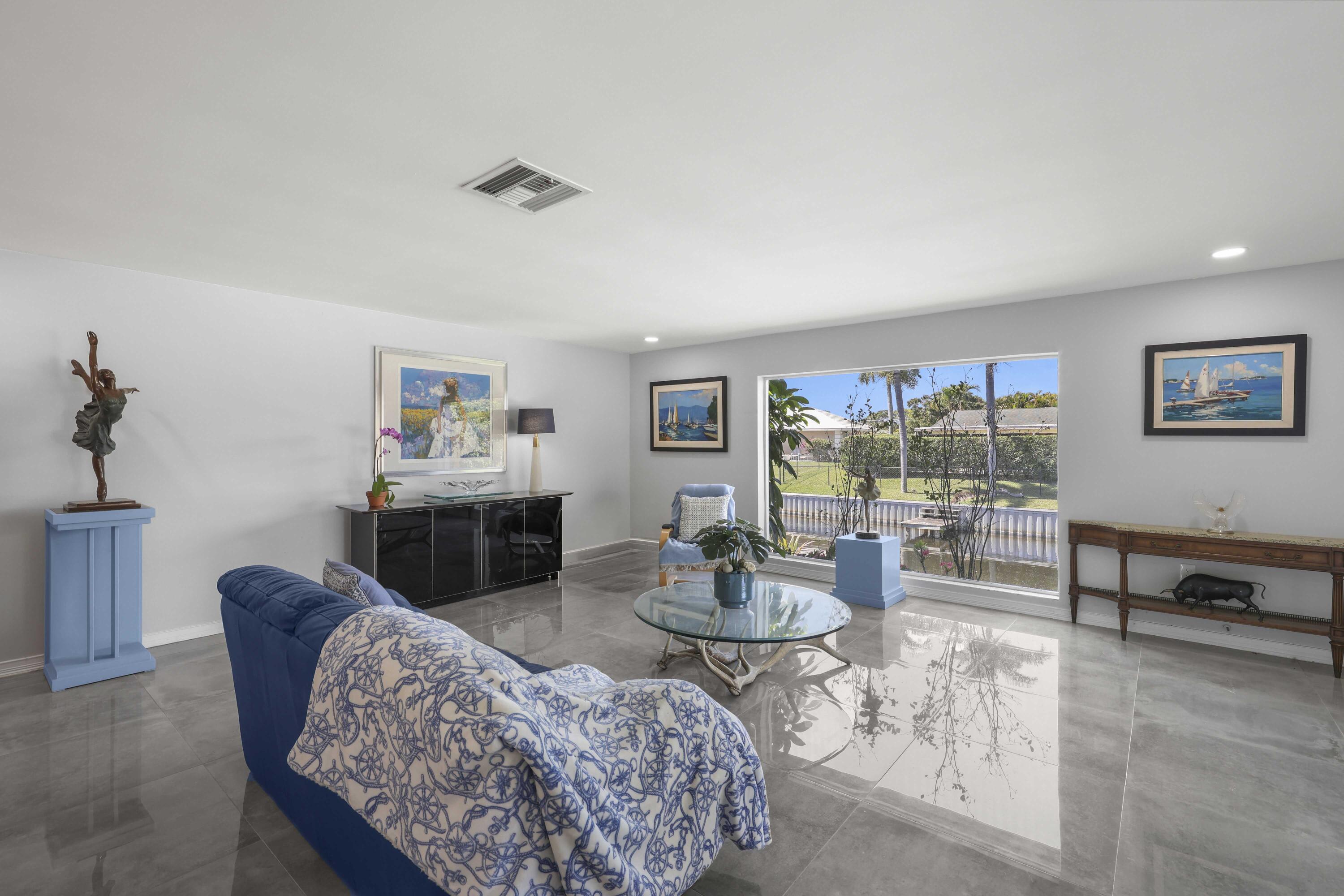 ISLAND ESTATES - Residential