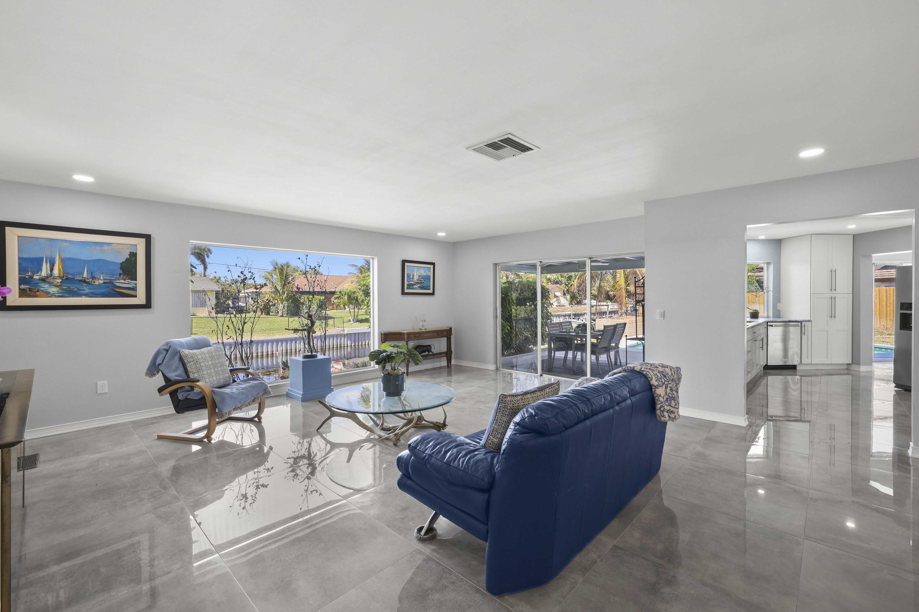 ISLAND ESTATES - Residential