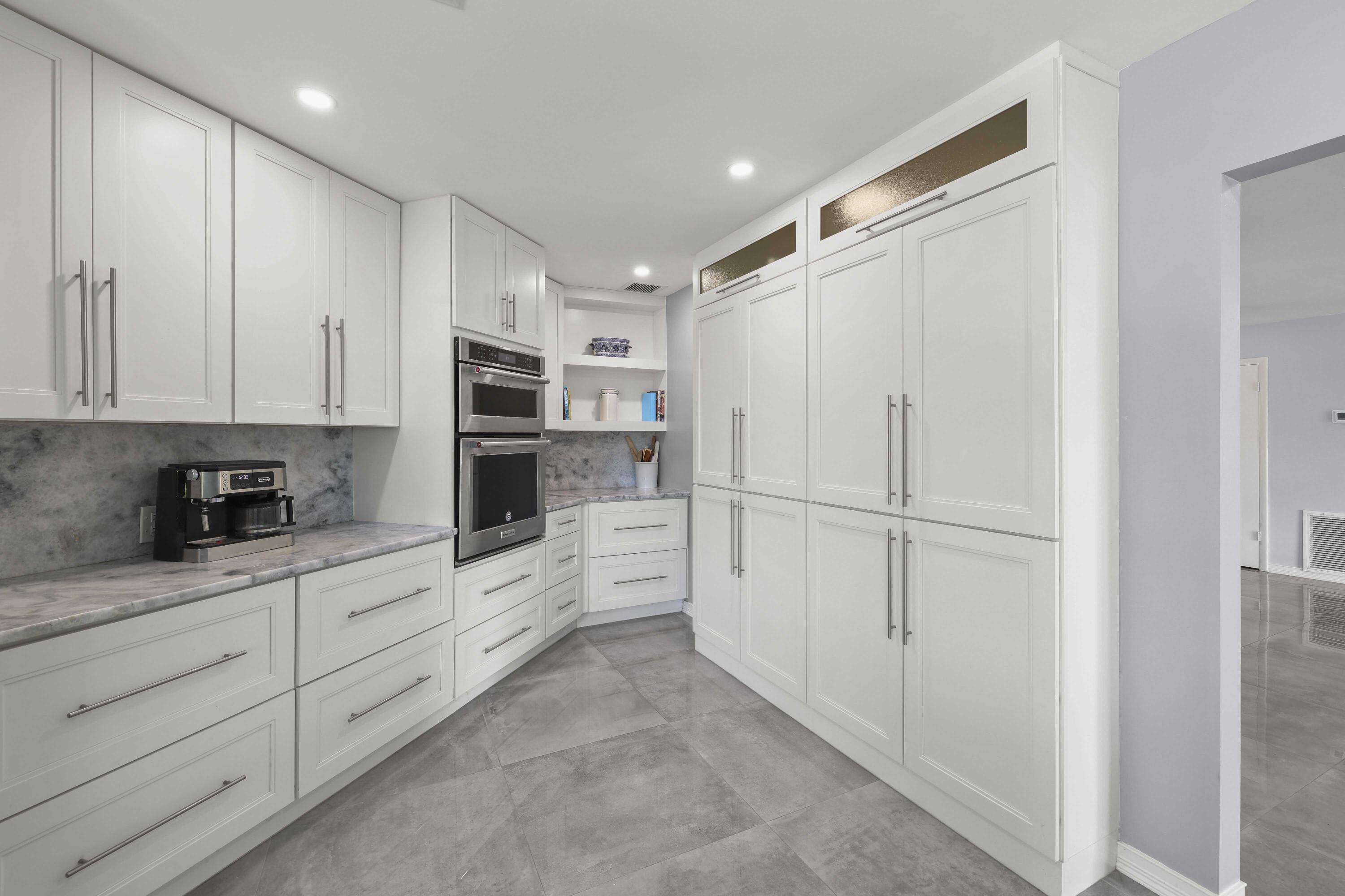 ISLAND ESTATES - Residential