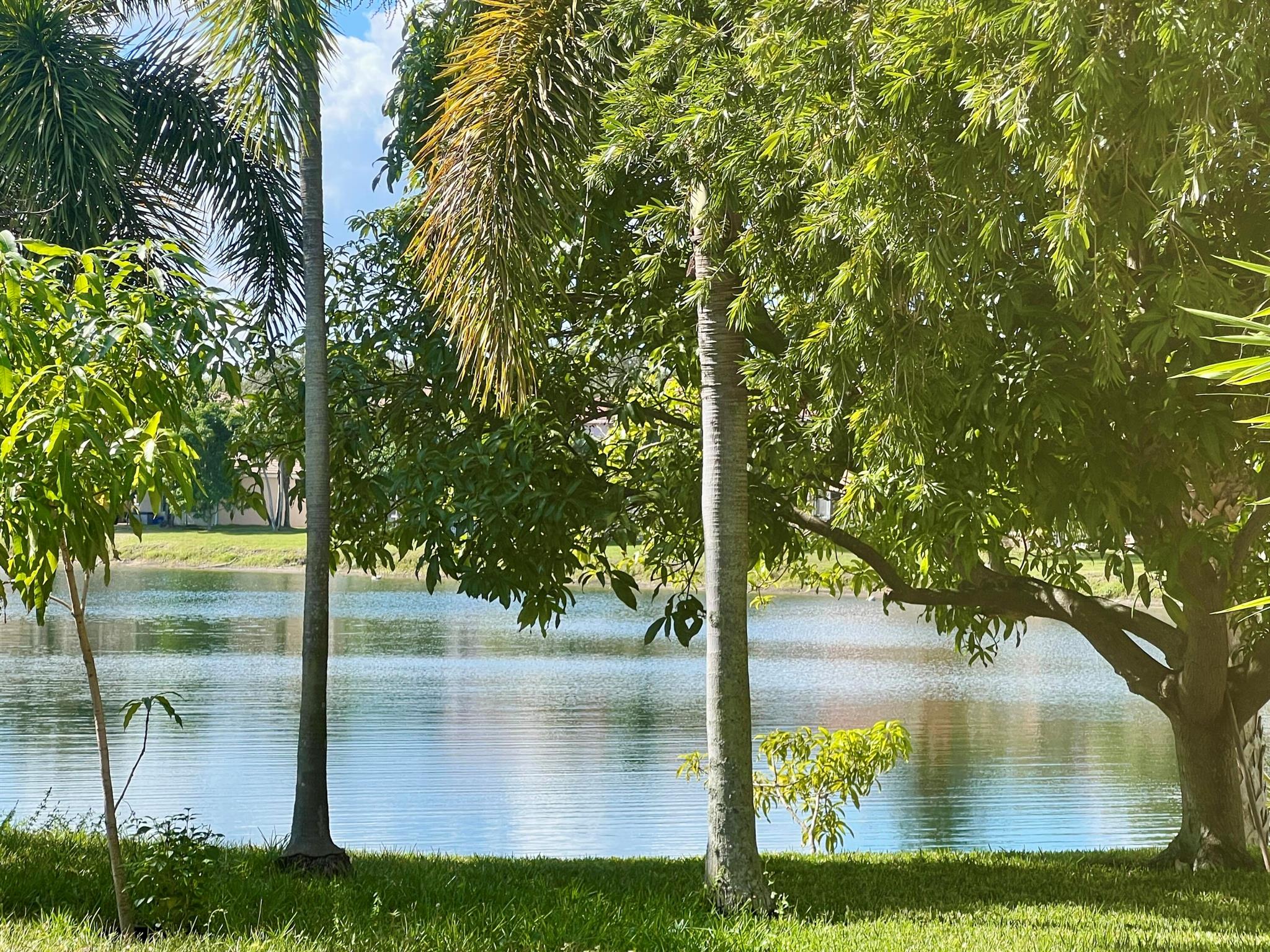 HYPOLUXO HAVERHILL PUD PL - Residential