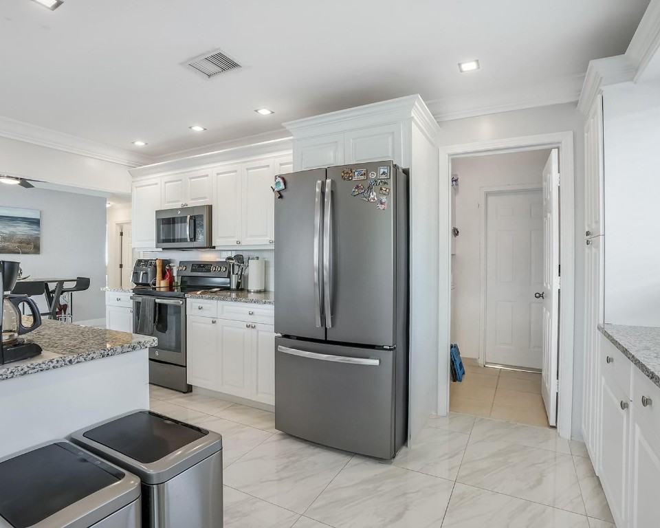 Mainlands Of Tamarac Lake - Residential