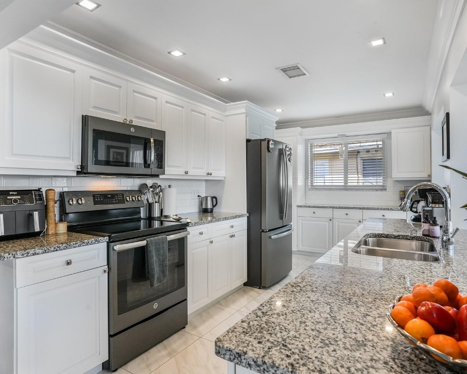 Mainlands Of Tamarac Lake - Residential