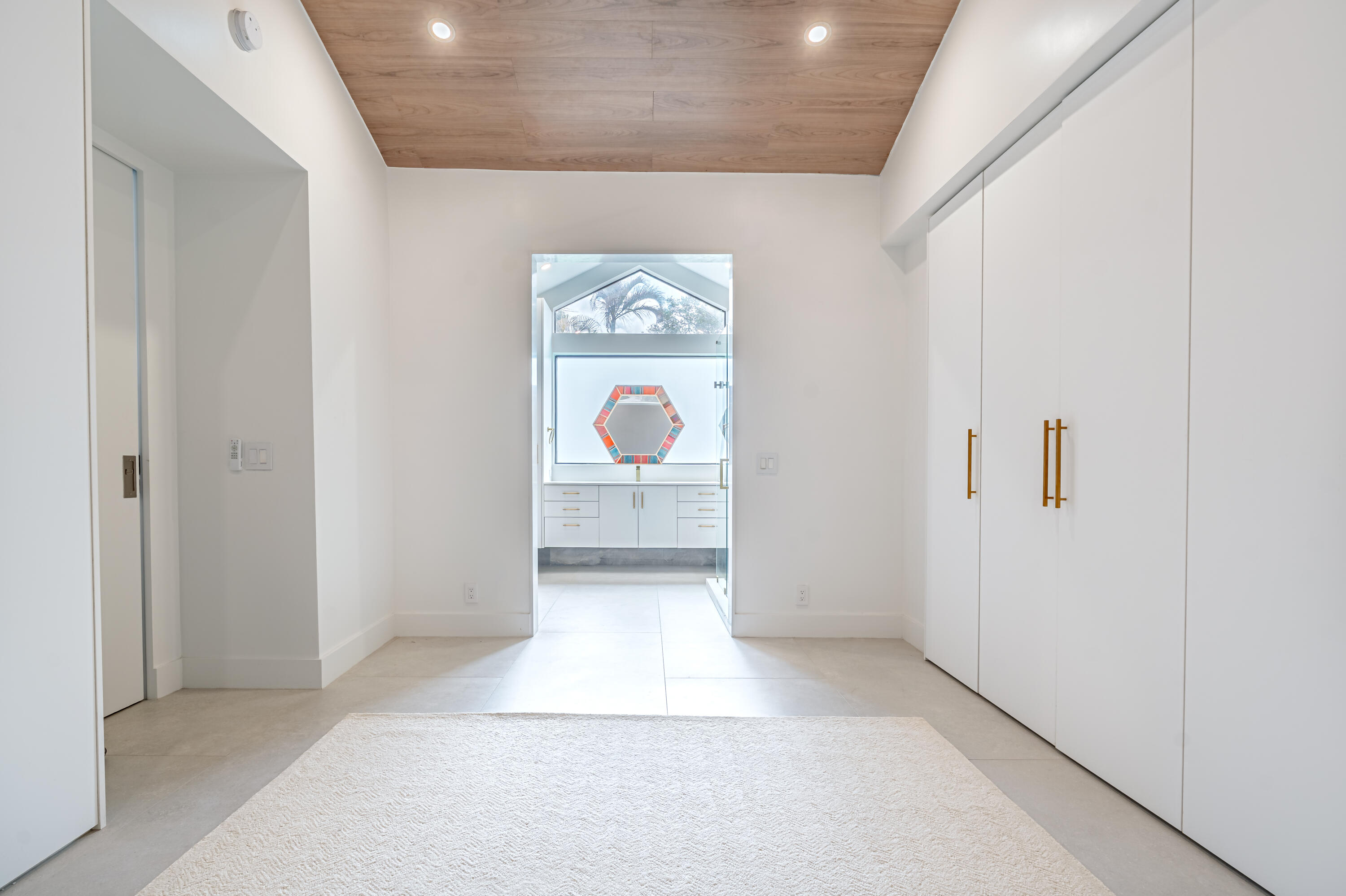 EASTPOINTE COUNTRY CLUB 7C - Residential