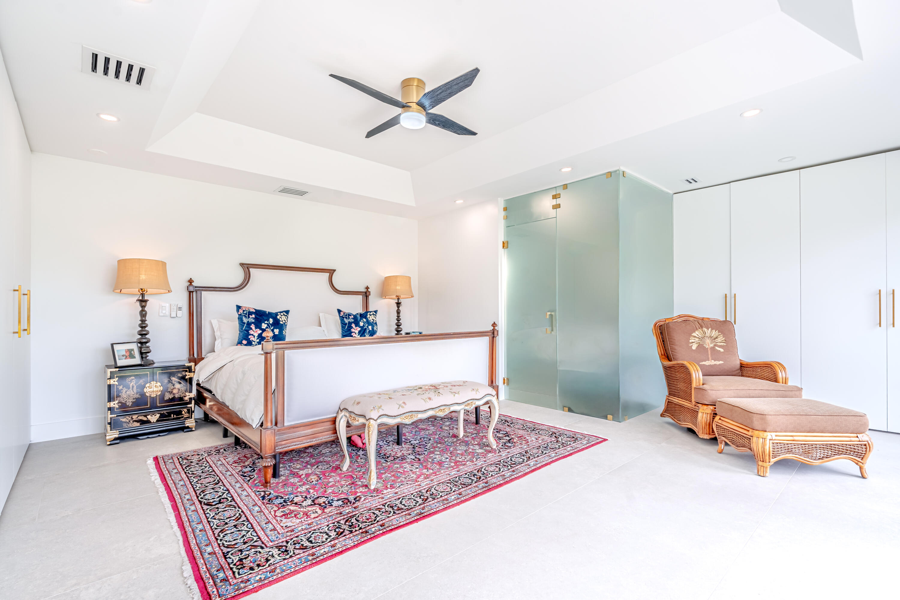 EASTPOINTE COUNTRY CLUB 7C - Residential