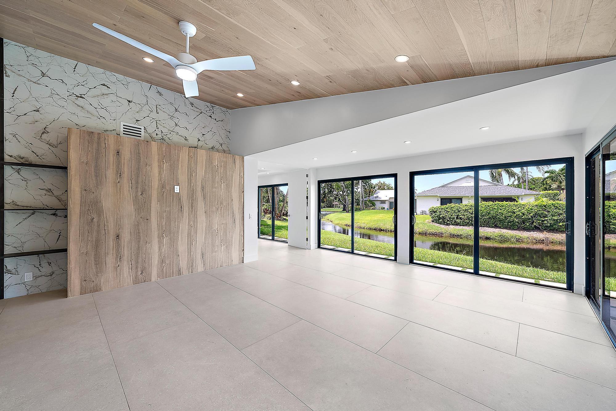 EASTPOINTE COUNTRY CLUB 7C - Residential