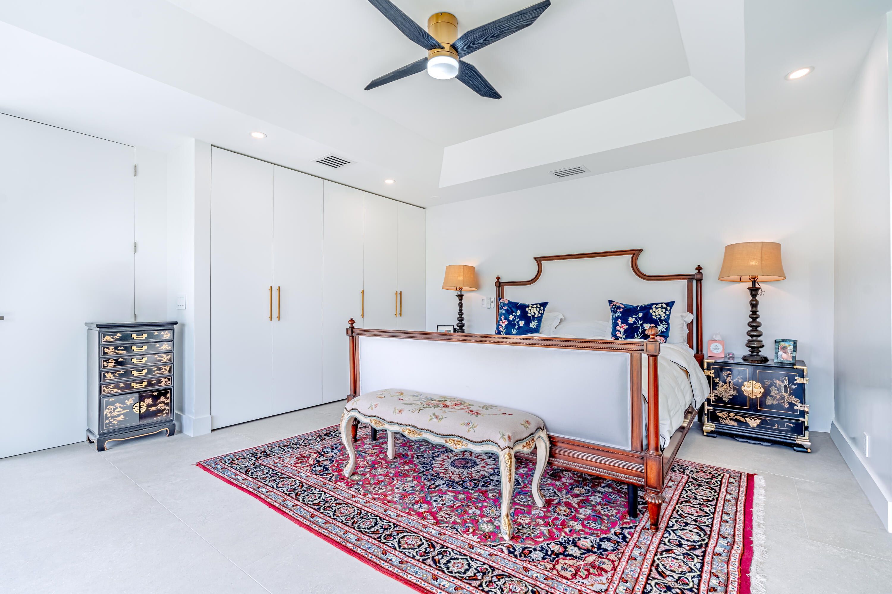 EASTPOINTE COUNTRY CLUB 7C - Residential