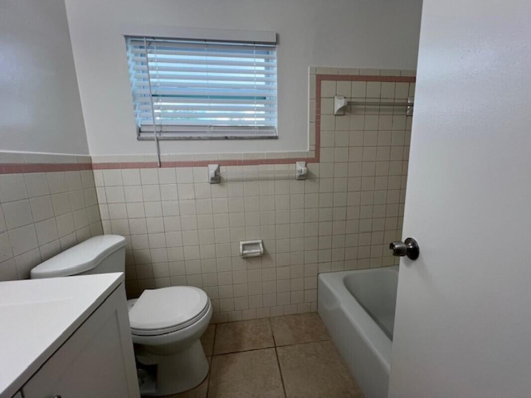 VICTORIA HOUSE CONDO - Residential Lease