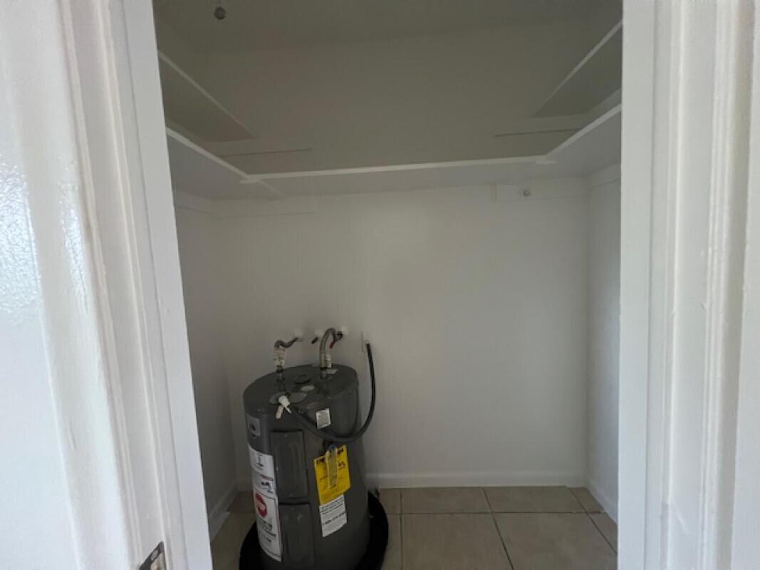 VICTORIA HOUSE CONDO - Residential Lease