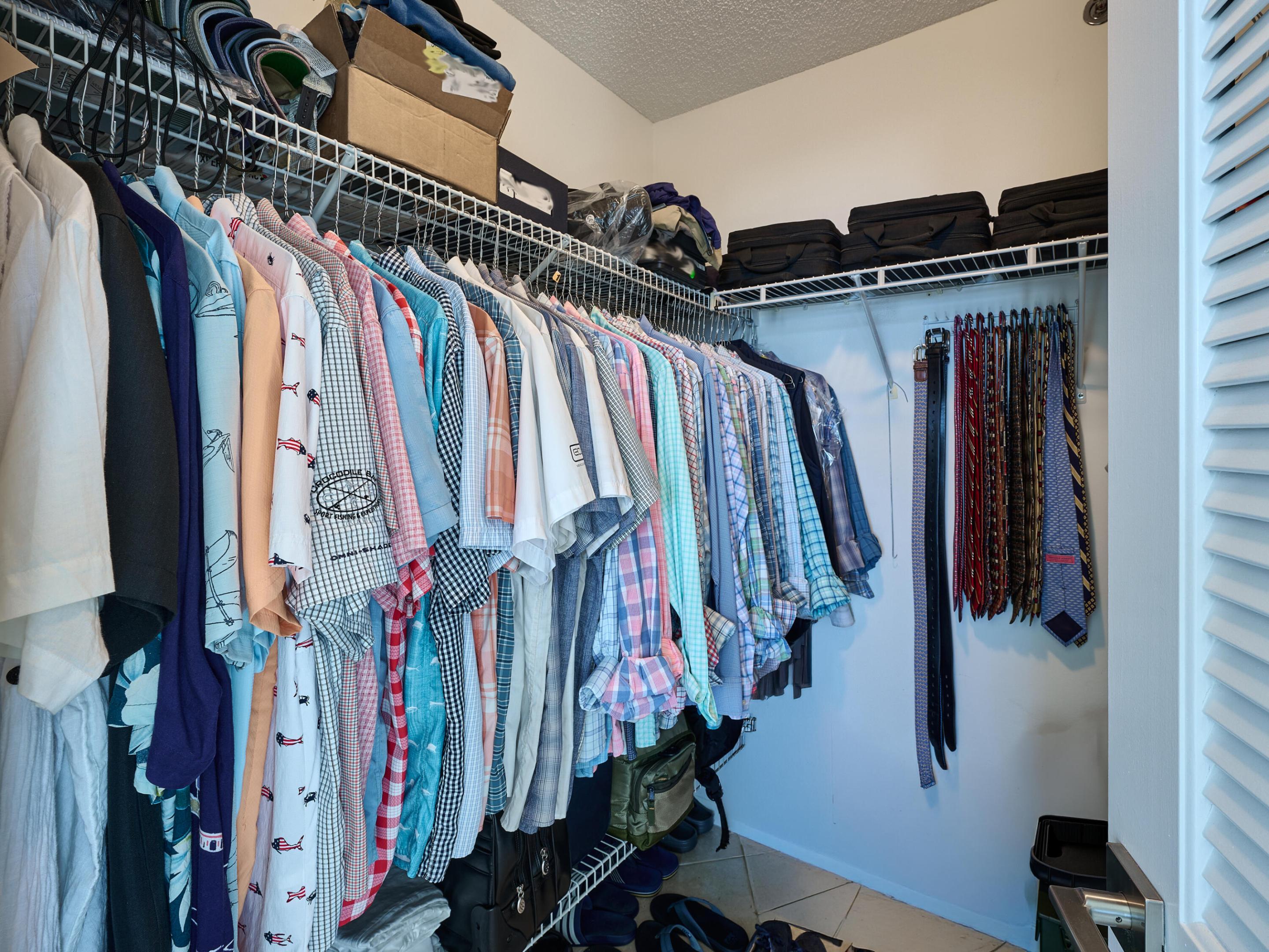 AMBASSADORS V NORTH CONDO - Residential