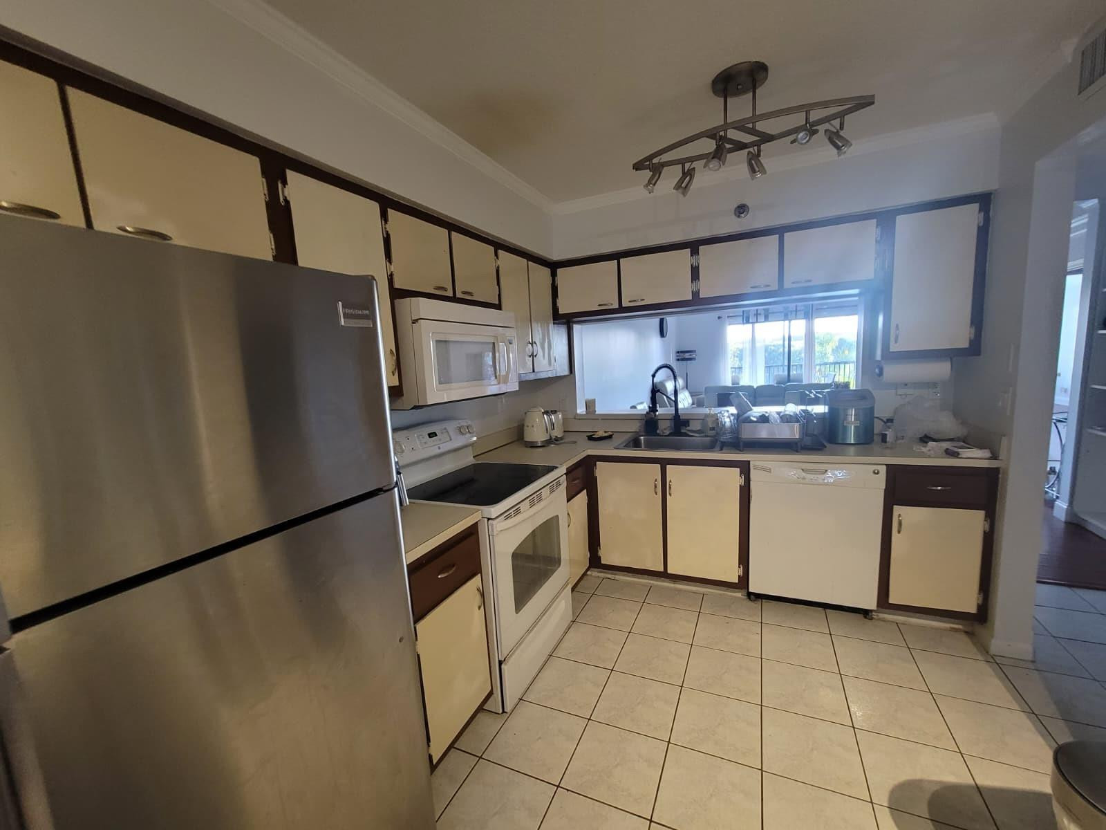 CYPRESS BEND CONDOMINIUM II - Residential Lease