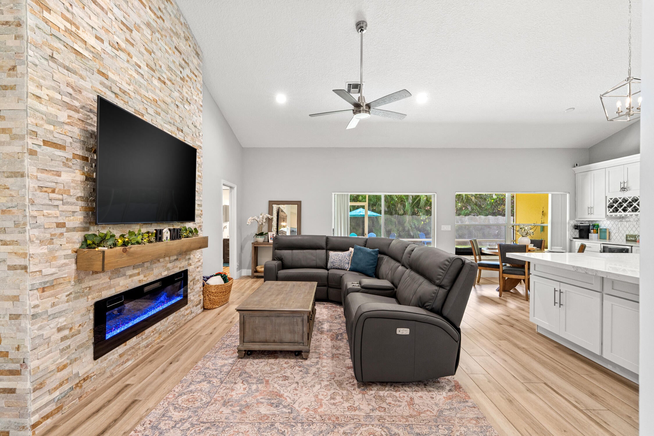 1531 NW 102ND Way