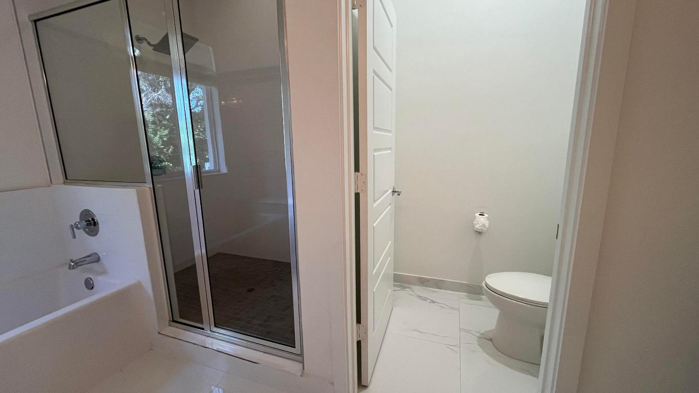 PIONEER ESTATES - Residential Lease