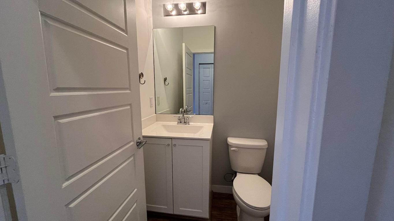 PIONEER ESTATES - Residential Lease