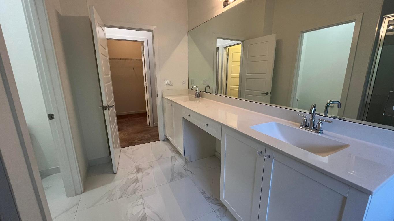 PIONEER ESTATES - Residential Lease