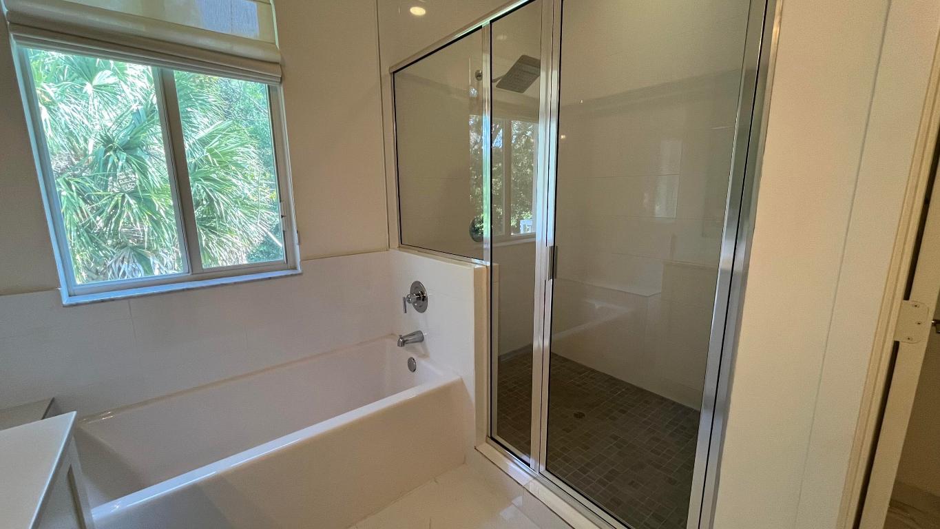 PIONEER ESTATES - Residential Lease