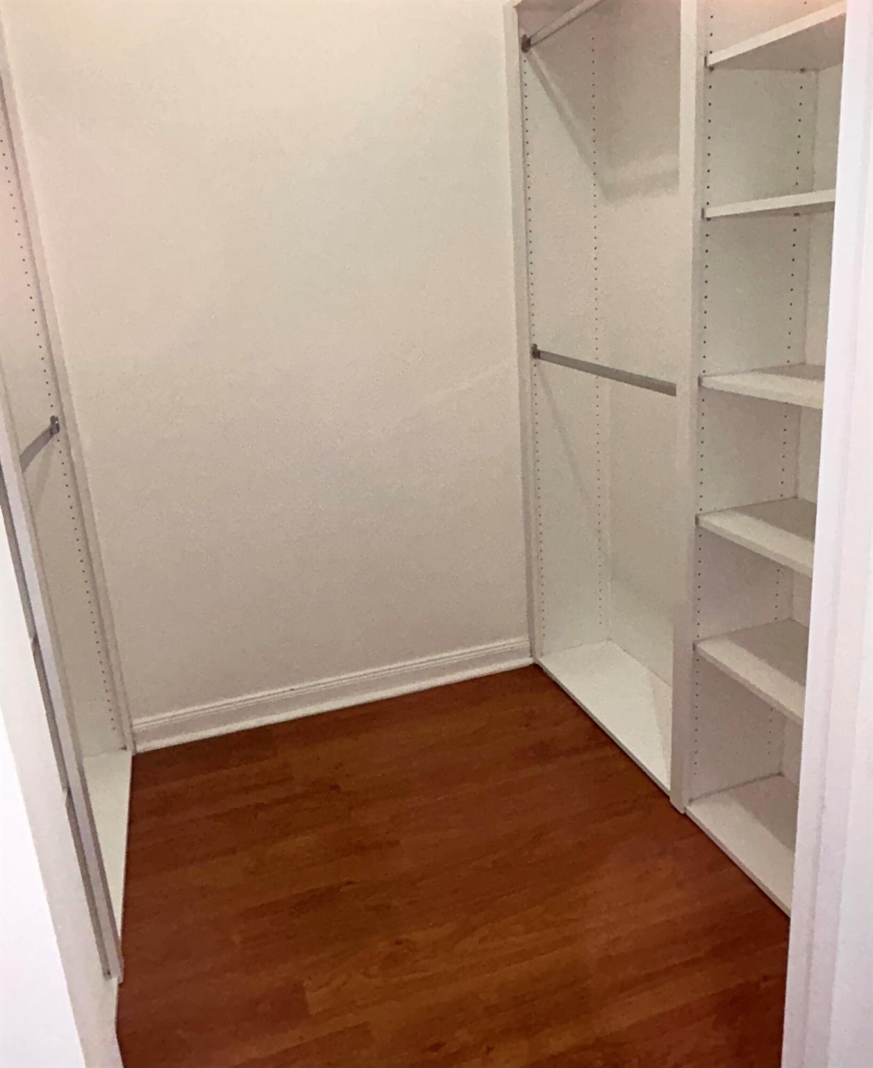 VILLAGEWALK OF WELLINGTON - Residential