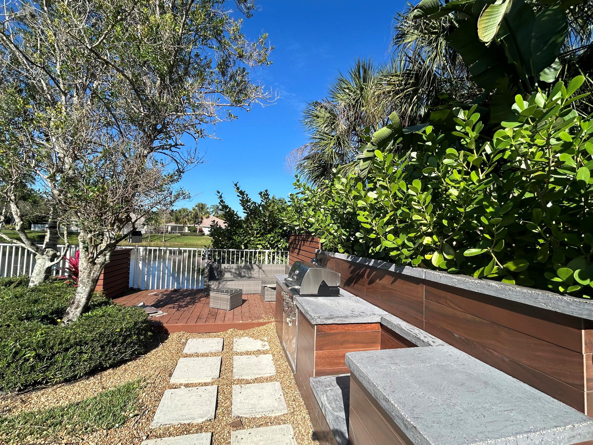 VILLAGEWALK OF WELLINGTON - Residential