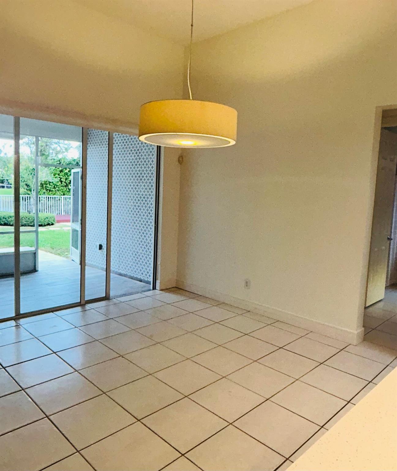 VILLAGEWALK OF WELLINGTON - Residential