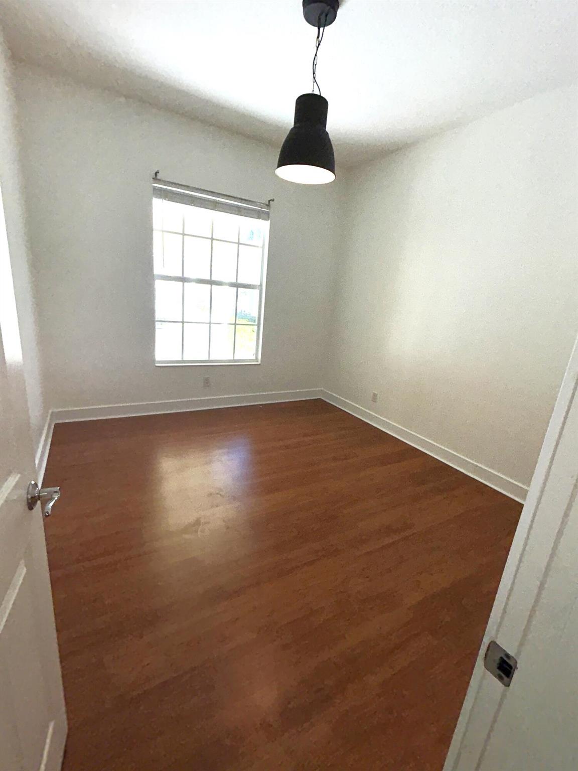 VILLAGEWALK OF WELLINGTON - Residential