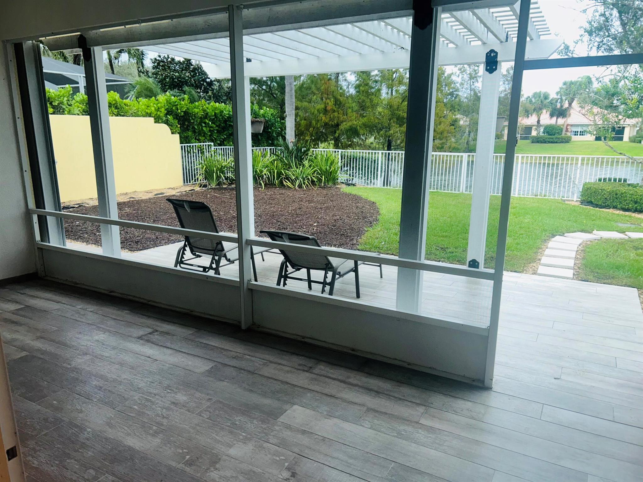 VILLAGEWALK OF WELLINGTON - Residential