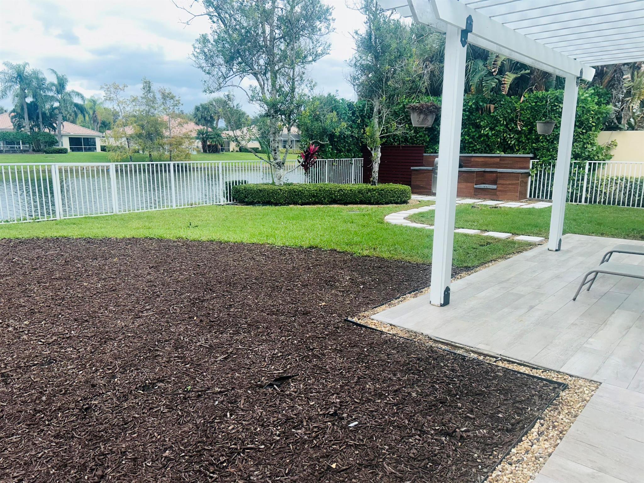 VILLAGEWALK OF WELLINGTON - Residential