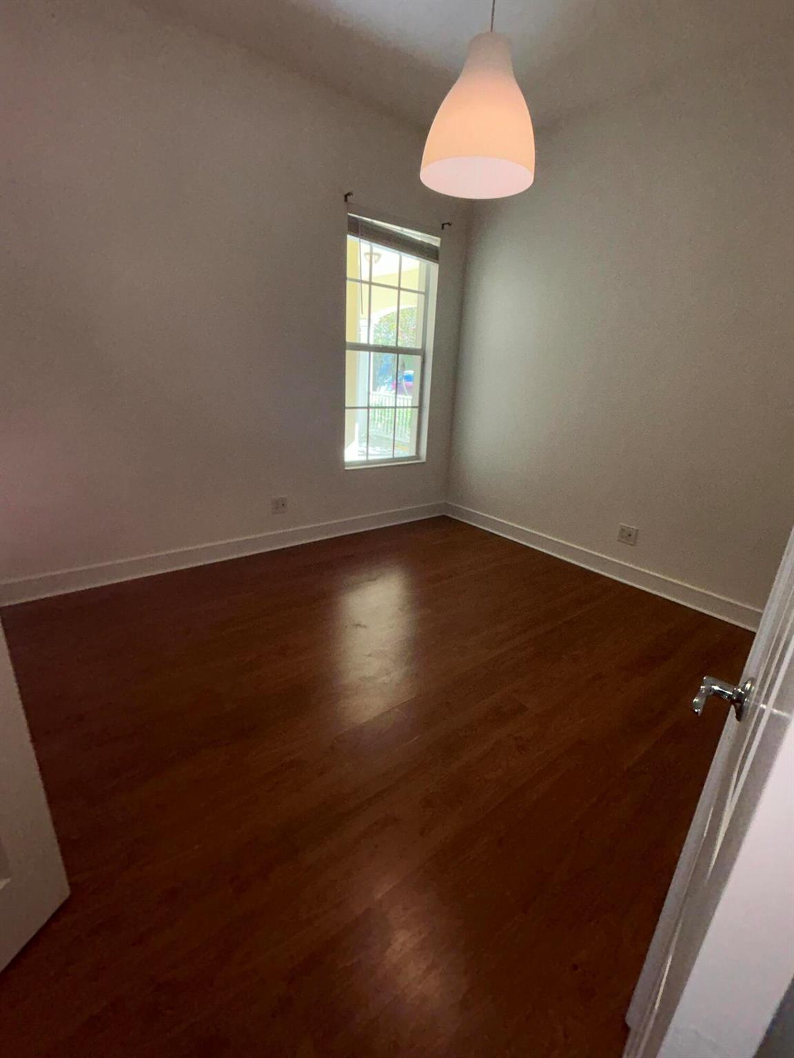 VILLAGEWALK OF WELLINGTON - Residential