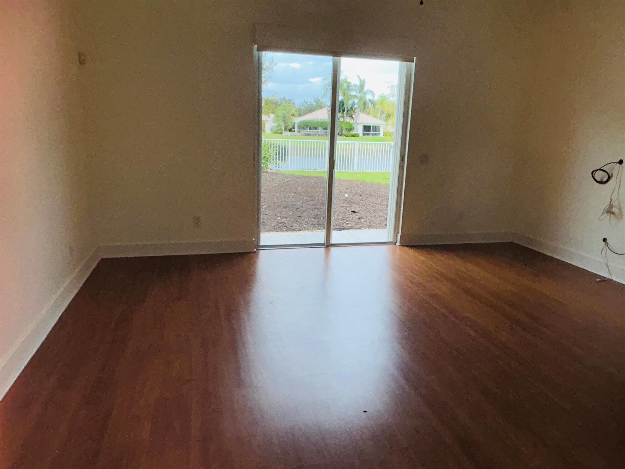 VILLAGEWALK OF WELLINGTON - Residential