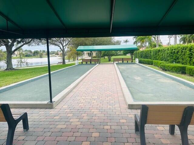 VILLAGEWALK OF WELLINGTON - Residential